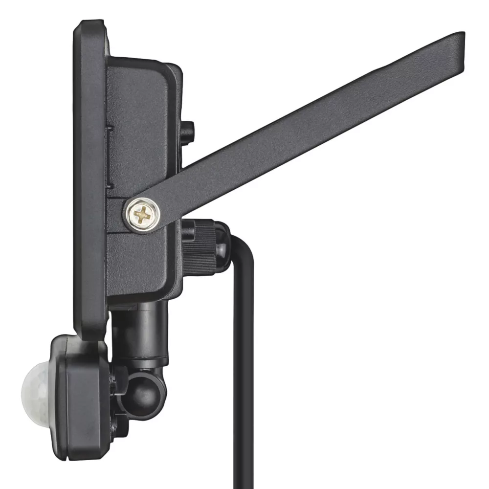 Luceco ECO Slimline Outdoor LED Floodlight With PIR Sensor Black 30W 2400lm - Image 3