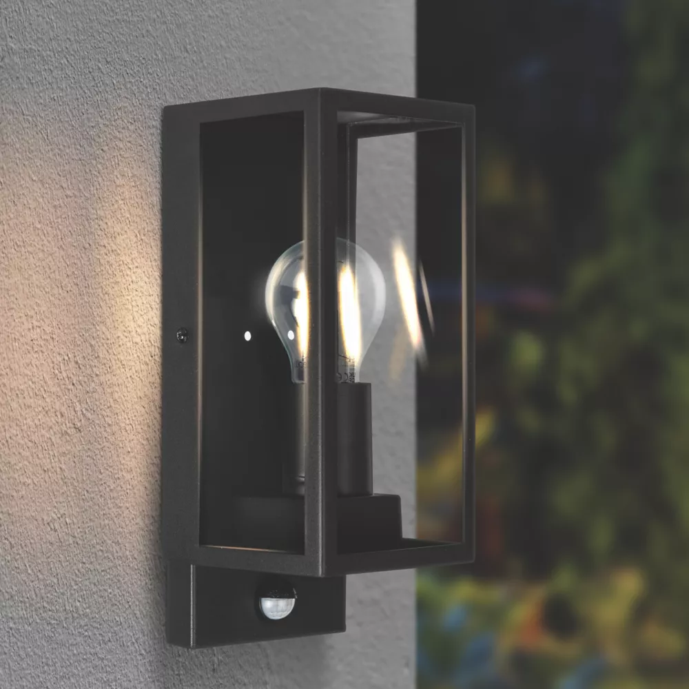 Luceco Outdoor LED Decorative External Wall Lantern With PIR & Photocell Sensor Black 7W 810lm - Image 6