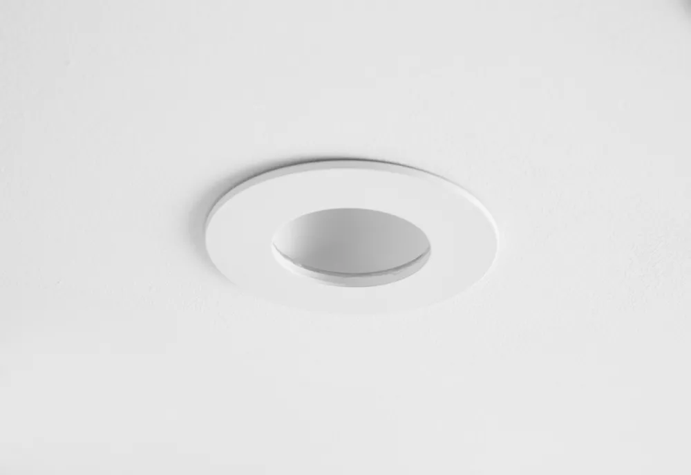 LAP IndoPro Fixed Fire Rated LED Downlight White 9W 450lm - Image 4