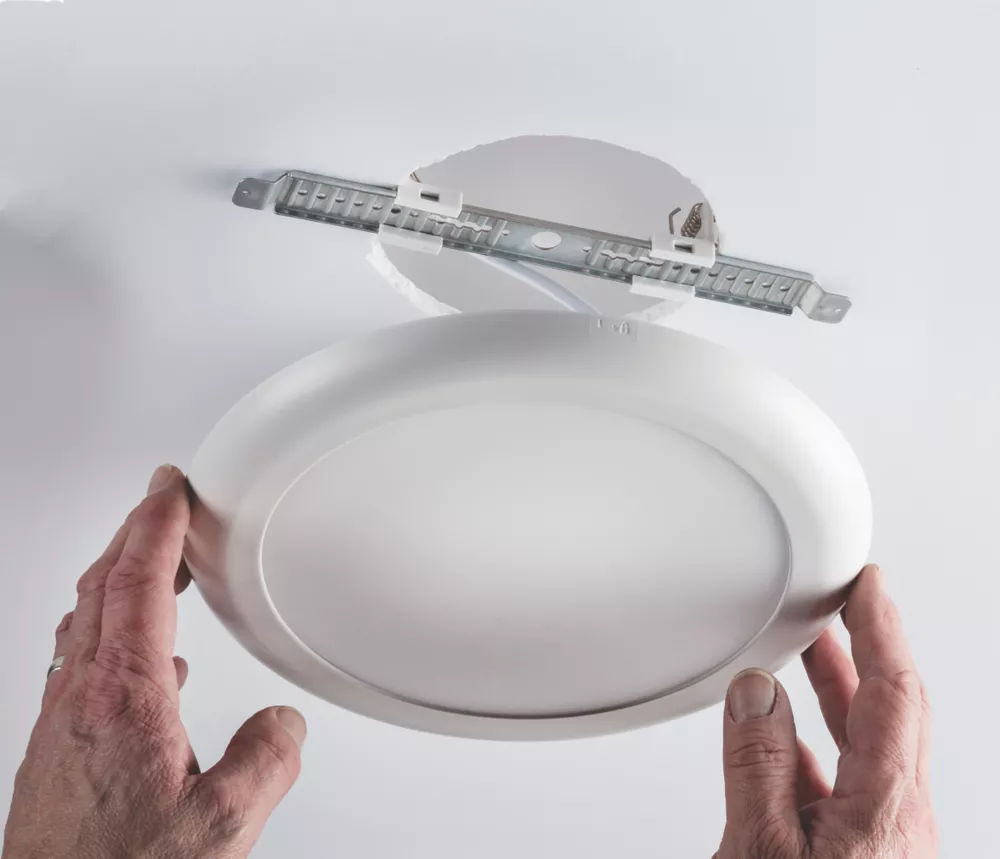 Saxby VersaDISC Adjustable LED Downlight White 18W 1450lm - Image 8