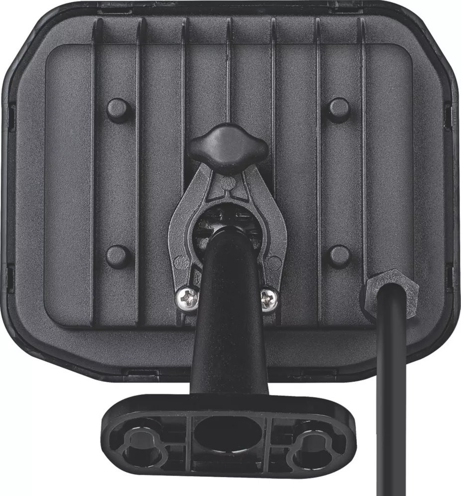 Luceco Castra Outdoor LED Floodlight Black 20W 2200lm - Image 5